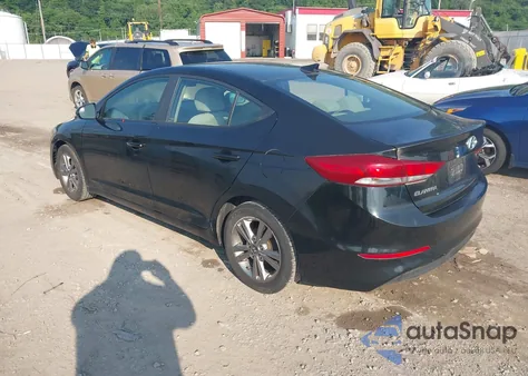 2017 Hyundai Elantra Se z USA, uszkodzony, nr VIN KMHD84LF4HU381059